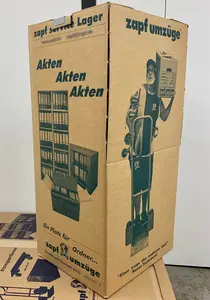 Kleiderkarton mit Bügelstange
